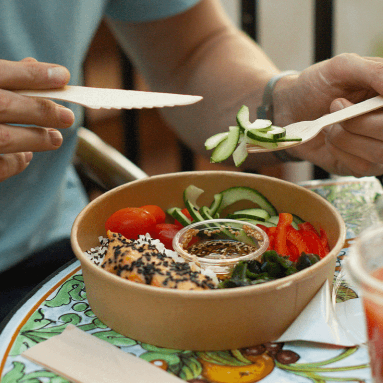 BOWL Z ŁOSOSIEM DEN MISO - Dania orientalne - Sowa lunchowa - Zdjęcie 1