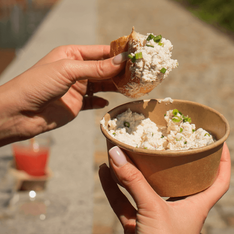 COTTAGE CHEESE WITH RADISH AND CHIVES - Pastes - Breakfast offer - Zdjęcie 2