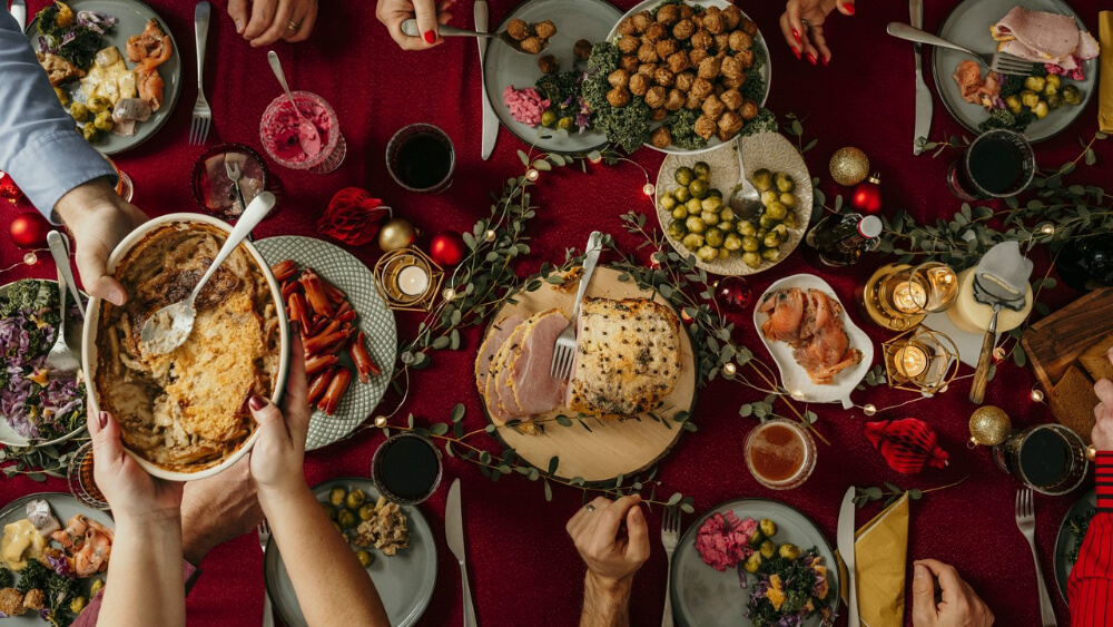 Nie tylko bigos i pierogi – co jada się na Wigilię w innych częściach świata?